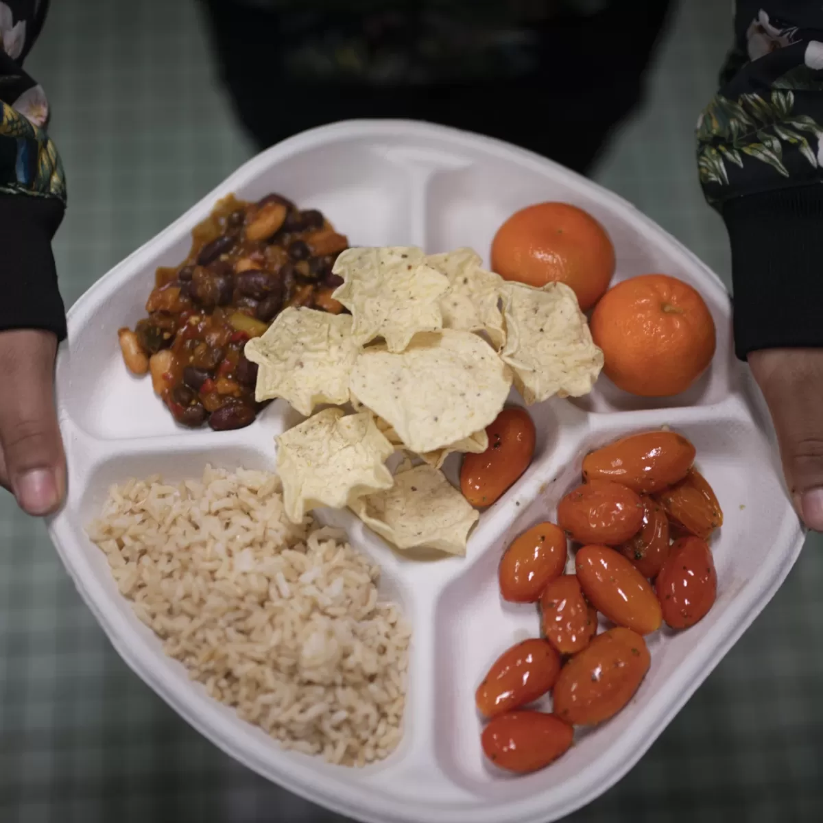 a cafeteria tray of food